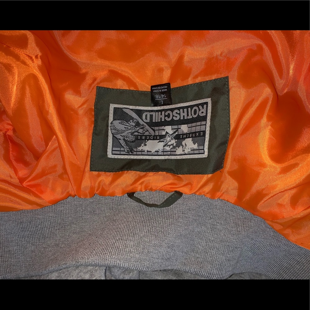 jacket - Picture 5 of 5